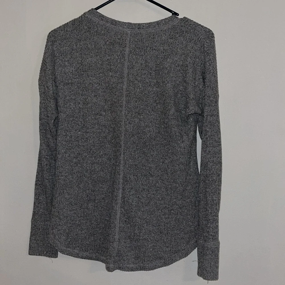 ABERCROMBIE & FITCH BUTTON TIE BOTTOM RIBBED TOP - Picture 3 of 3